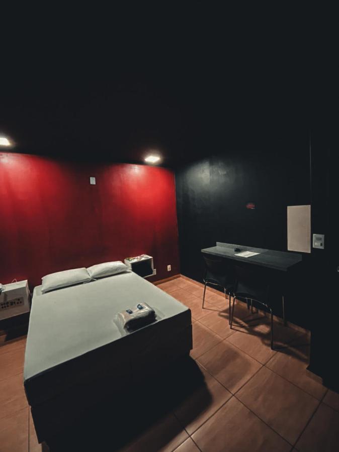Light Motel Гуарульюс Экстерьер фото
