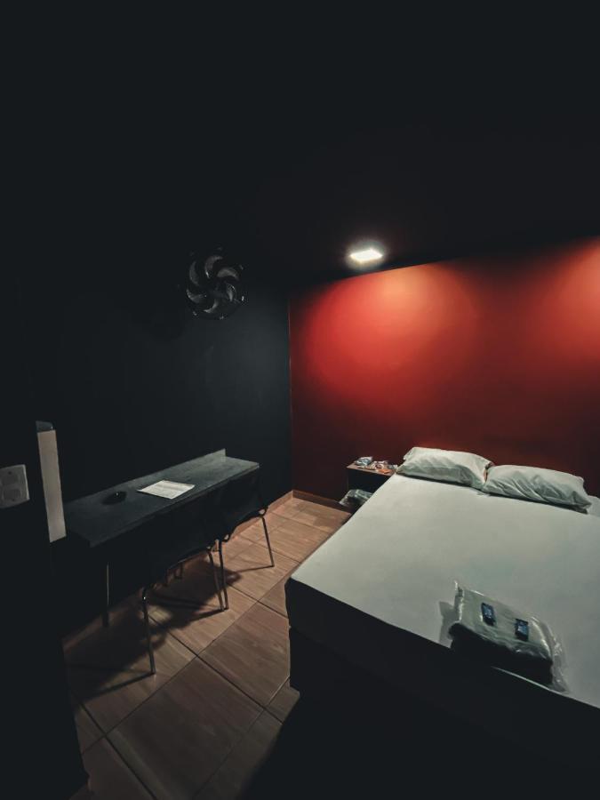 Light Motel Гуарульюс Экстерьер фото